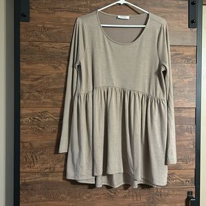 Women’s oversized tan shirt